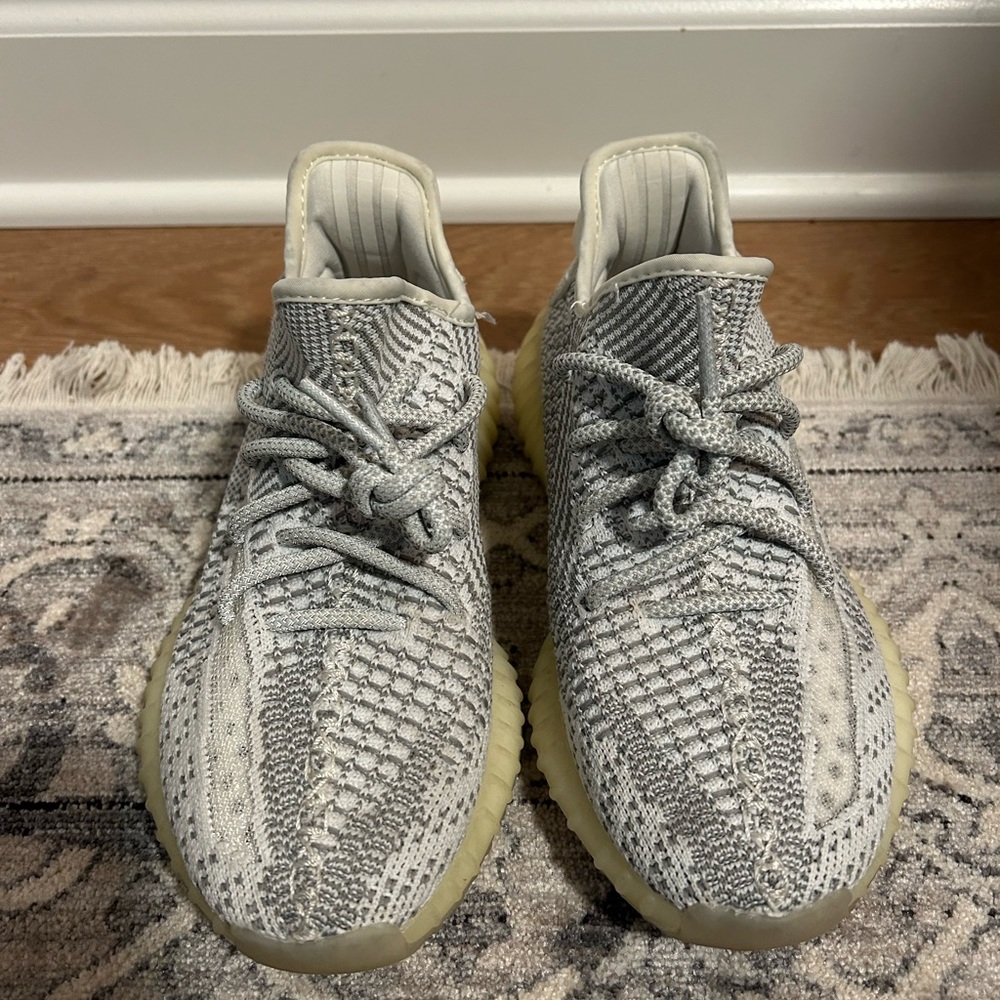 adidas Kids Sneakers in Gray and Cream